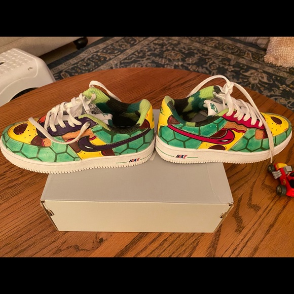 Ninja Turtle Air Force 1s.. Flaws are shown in the pics. Shoes only worn twice. - Picture 4 of 4